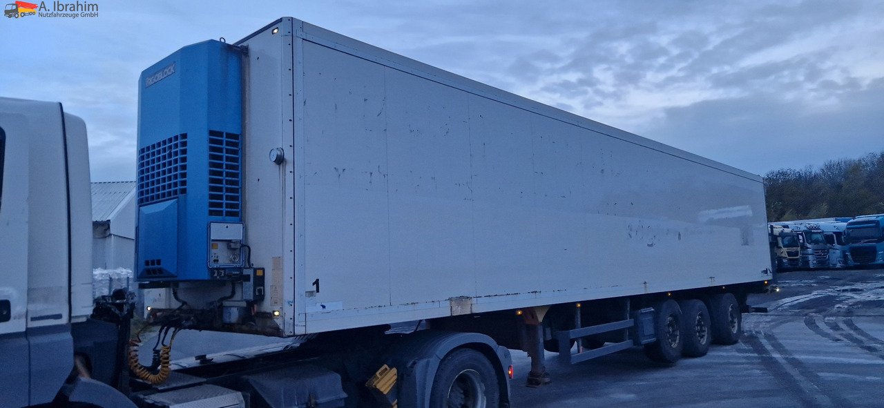 Schmitz SKO 24 Citysattel, 3. Achse zwangsgelenkt Frigoblock - Полуремарке: снимка 1 Schmitz SKO 24 Citysattel, 3. Achse zwangsgelenkt Frigoblock - Полуремарке: снимка 1