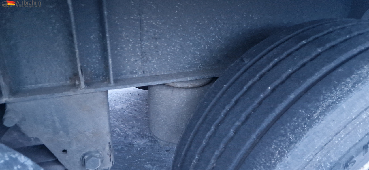 Schmitz SKO 24 Citysattel, 3. Achse zwangsgelenkt Frigoblock - Полуремарке: снимка 4 Schmitz SKO 24 Citysattel, 3. Achse zwangsgelenkt Frigoblock - Полуремарке: снимка 4