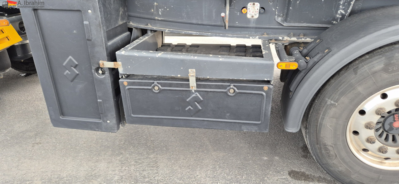SPITZER SKL2745CAL leichter Anfahrschaden elektr. Pumpe - Цистерна за насипни товари: снимка 4 SPITZER SKL2745CAL leichter Anfahrschaden elektr. Pumpe - Цистерна за насипни товари: снимка 4