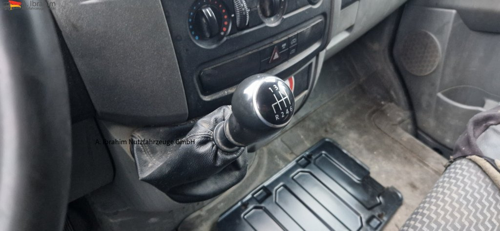 VW Crafter 2.5 Diesel - Товарен бус: снимка 3 VW Crafter 2.5 Diesel - Товарен бус: снимка 3
