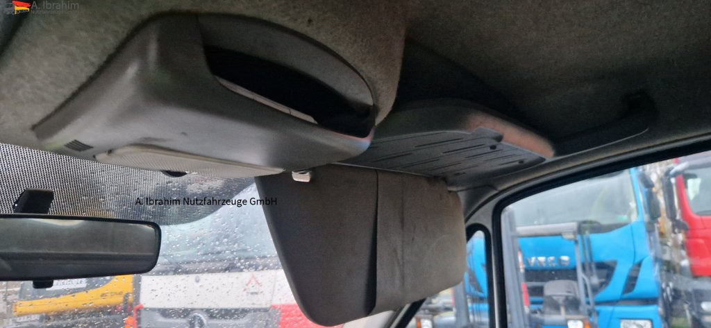 VW Crafter 2.5 Diesel - Товарен бус: снимка 4 VW Crafter 2.5 Diesel - Товарен бус: снимка 4