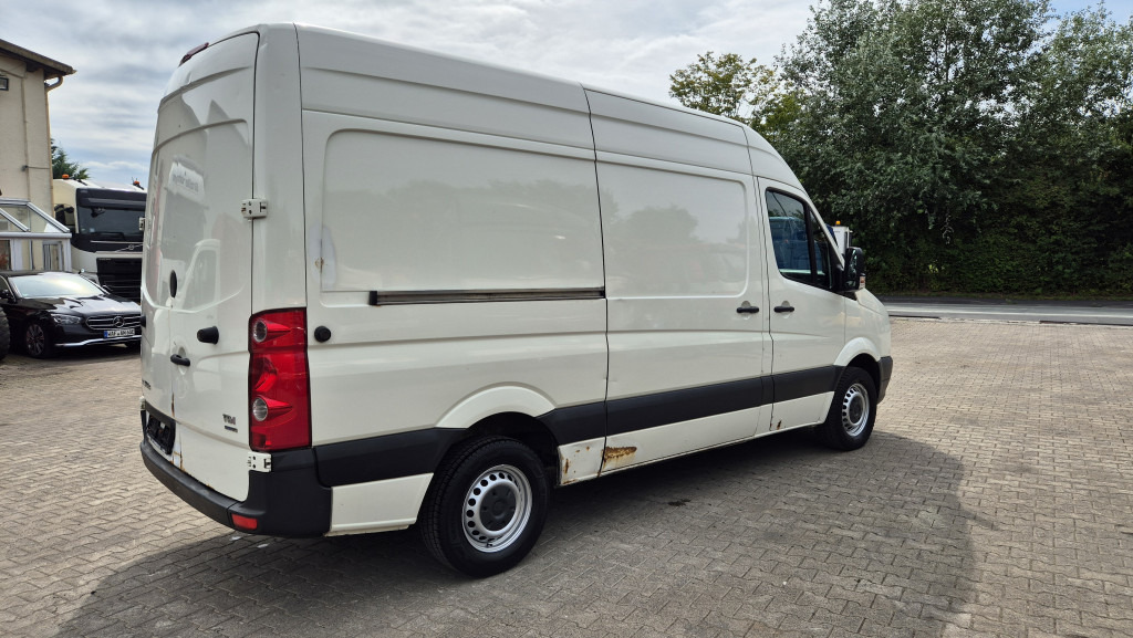 Товарен бус VW Crafter 2.5 Diesel Rost ja, technisch super, HU neu 01 2025: снимка 12