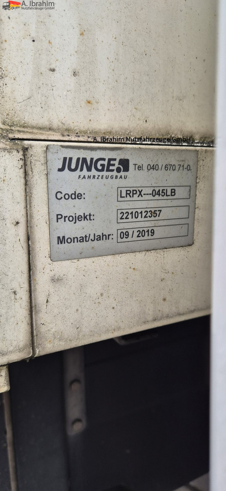 VW Crafter LBW, Vollausstattung - Лекотоварен автомобил фургон: снимка 3 VW Crafter LBW, Vollausstattung - Лекотоварен автомобил фургон: снимка 3