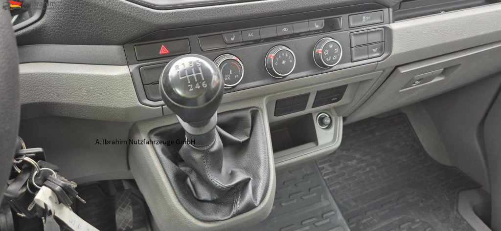 VW Crafter LBW, Vollausstattung - Лекотоварен автомобил фургон: снимка 2 VW Crafter LBW, Vollausstattung - Лекотоварен автомобил фургон: снимка 2