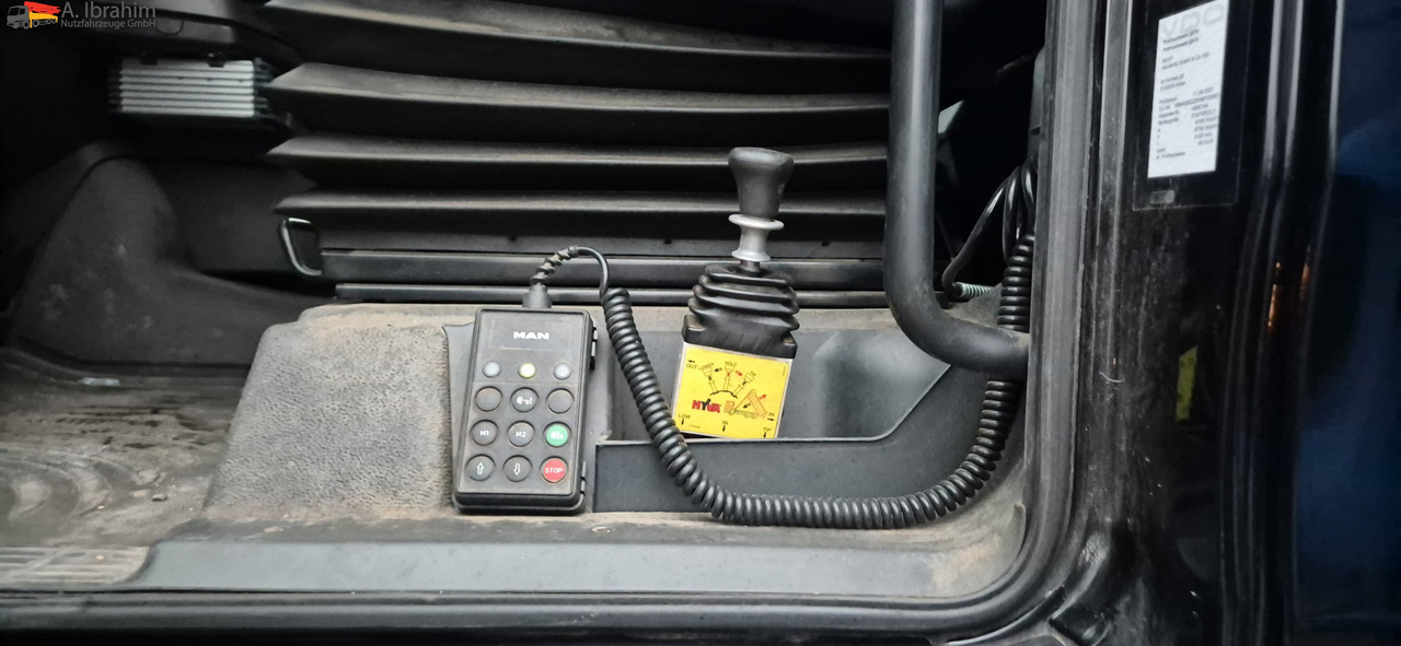 MAN 18.440 Zustand gut 2x Tank, Retarder - Влекач: снимка 5 MAN 18.440 Zustand gut 2x Tank, Retarder - Влекач: снимка 5