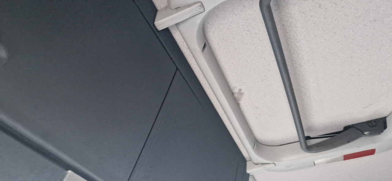 MAN TGS 18.400 PTO für Kompressor - Влекач: снимка 4 MAN TGS 18.400 PTO für Kompressor - Влекач: снимка 4