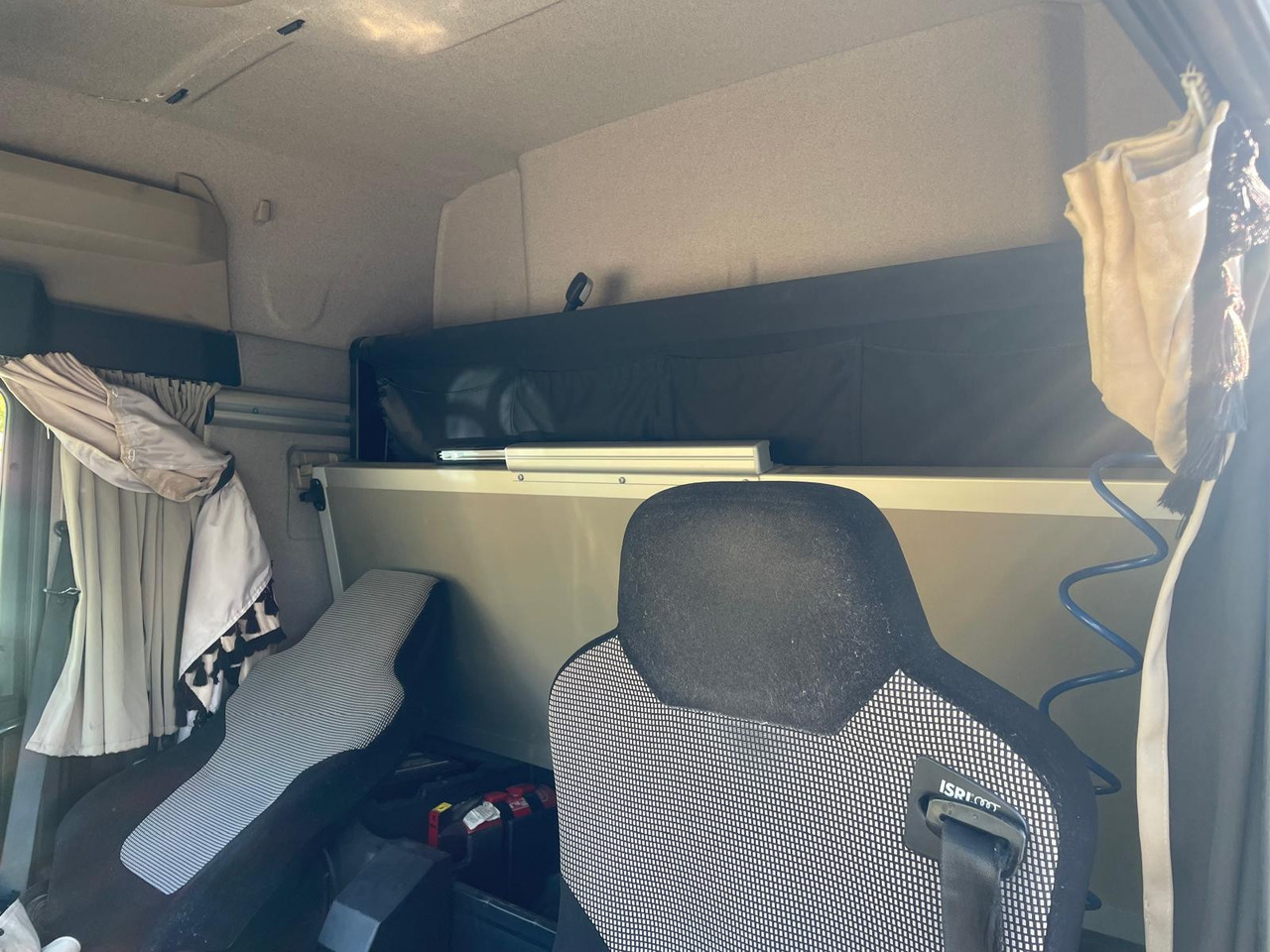 MAN TGS 18.420 Kipphydraulik | Blatt Luft | Nebenantrieb | Efficient Line | Euro 6 | Tüv 05 2026 - Влекач: снимка 3 MAN TGS 18.420 Kipphydraulik | Blatt Luft | Nebenantrieb | Efficient Line | Euro 6 | Tüv 05 2026 - Влекач: снимка 3