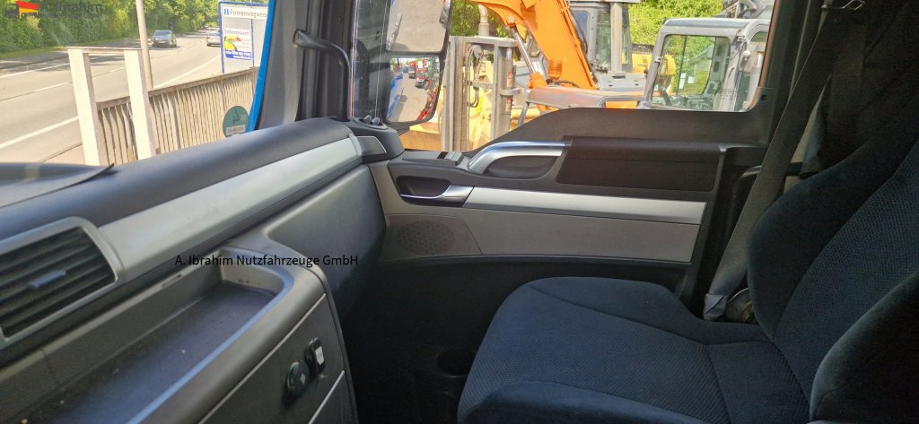 MAN TGX 18.360 Retarder Klima, Topzustand - Влекач: снимка 2 MAN TGX 18.360 Retarder Klima, Topzustand - Влекач: снимка 2