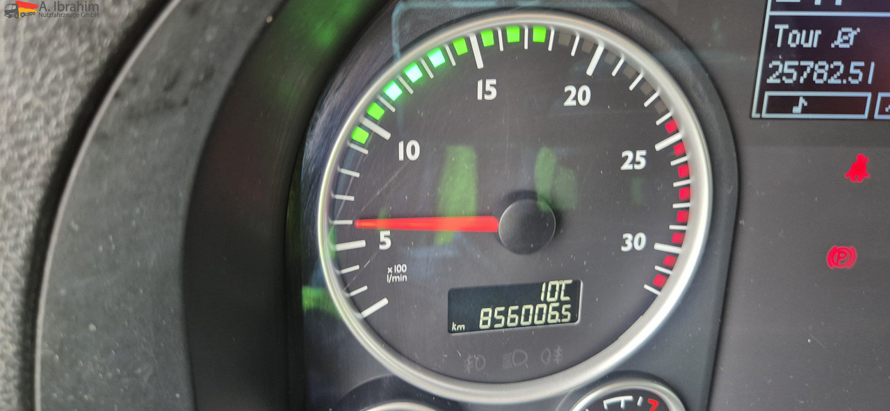 Влекач MAN TGX 18.400 Retarder, Klima, Kipphydraulik: снимка 13 Влекач MAN TGX 18.400 Retarder, Klima, Kipphydraulik: снимка 13