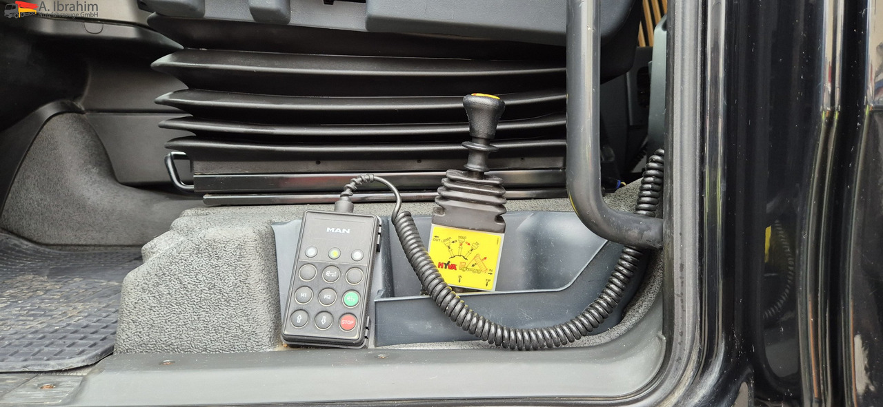 MAN TGX 18.400 Retarder, Klima, Kipphydraulik - Влекач: снимка 2 MAN TGX 18.400 Retarder, Klima, Kipphydraulik - Влекач: снимка 2