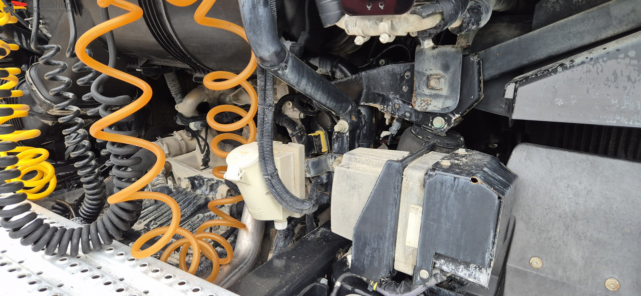 Влекач MAN TGX 18.400 Retarder, Klima, Kipphydraulik: снимка 7 Влекач MAN TGX 18.400 Retarder, Klima, Kipphydraulik: снимка 7