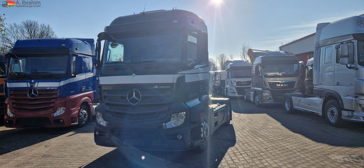 Mercedes-Benz 1840 Actros, 3x vorhanden, identisch - Влекач: снимка 1 Mercedes-Benz 1840 Actros, 3x vorhanden, identisch - Влекач: снимка 1