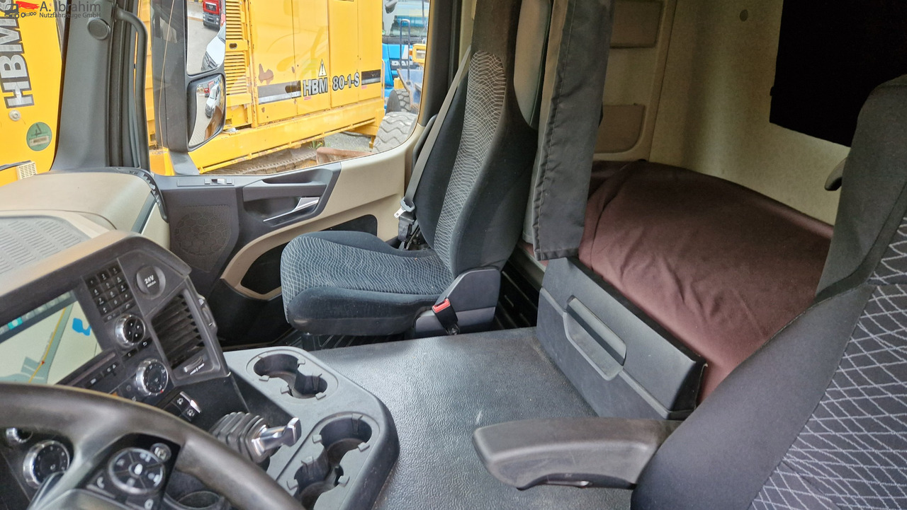 Mercedes-Benz 1840 Actros, 3x vorhanden, identisch deutsche Fahrzeuge einsatzbereit - Влекач: снимка 3 Mercedes-Benz 1840 Actros, 3x vorhanden, identisch deutsche Fahrzeuge einsatzbereit - Влекач: снимка 3