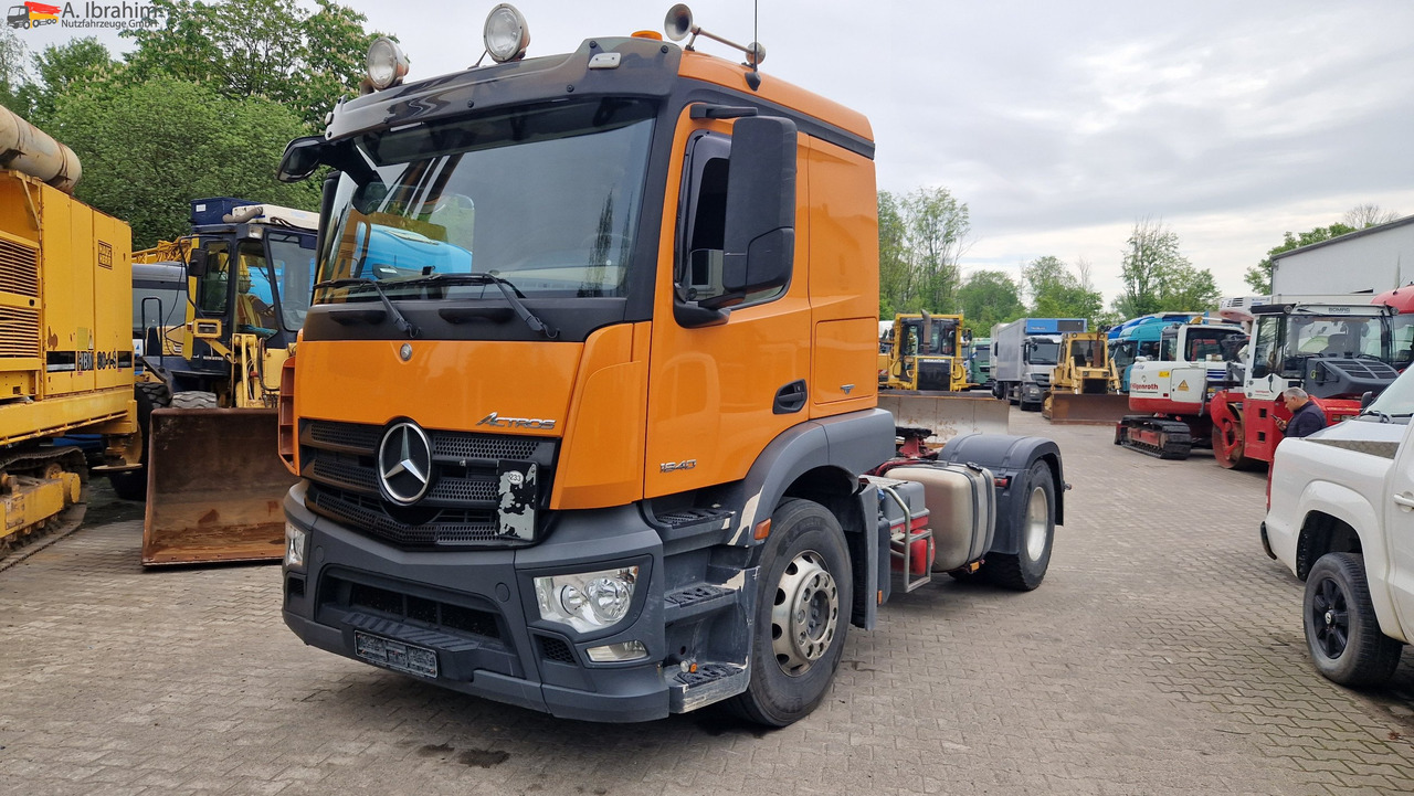 Mercedes-Benz 1840 Actros, 3x vorhanden, identisch deutsche Fahrzeuge einsatzbereit - Влекач: снимка 1 Mercedes-Benz 1840 Actros, 3x vorhanden, identisch deutsche Fahrzeuge einsatzbereit - Влекач: снимка 1