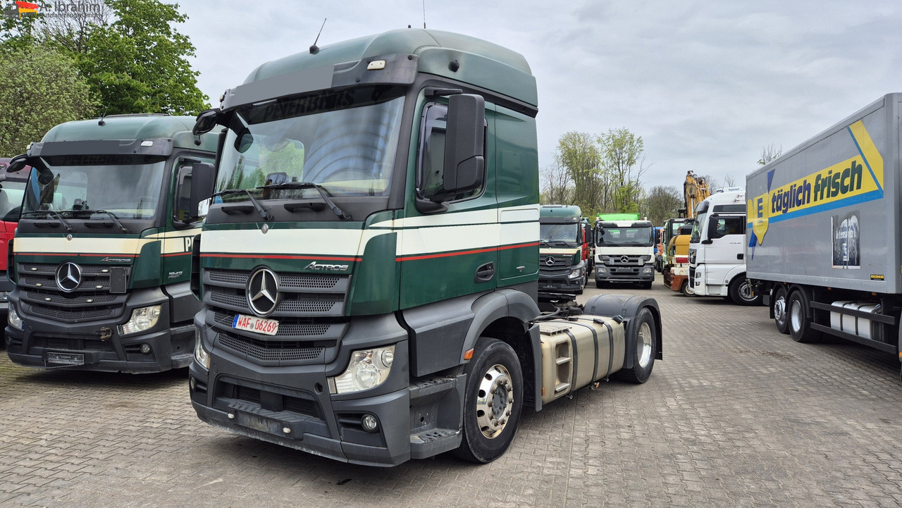 Mercedes-Benz 1840 mehrfach vorhanden - Влекач: снимка 1 Mercedes-Benz 1840 mehrfach vorhanden - Влекач: снимка 1