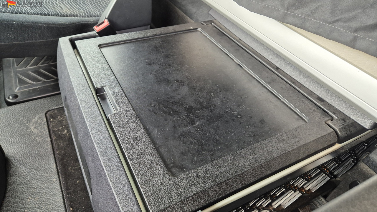 Mercedes-Benz 1840 mehrfach vorhanden - Влекач: снимка 3 Mercedes-Benz 1840 mehrfach vorhanden - Влекач: снимка 3