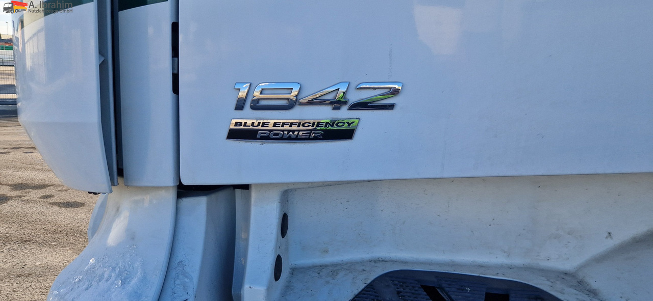 Mercedes-Benz 1842 sehr sauber, deutsches Fahrzeug einsatzbereit - Влекач: снимка 2 Mercedes-Benz 1842 sehr sauber, deutsches Fahrzeug einsatzbereit - Влекач: снимка 2