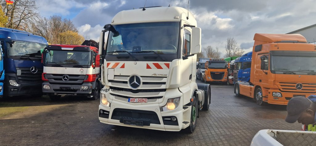 Mercedes-Benz 1843 DB 1843 mit PTU für Kompressor - Влекач: снимка 1 Mercedes-Benz 1843 DB 1843 mit PTU für Kompressor - Влекач: снимка 1