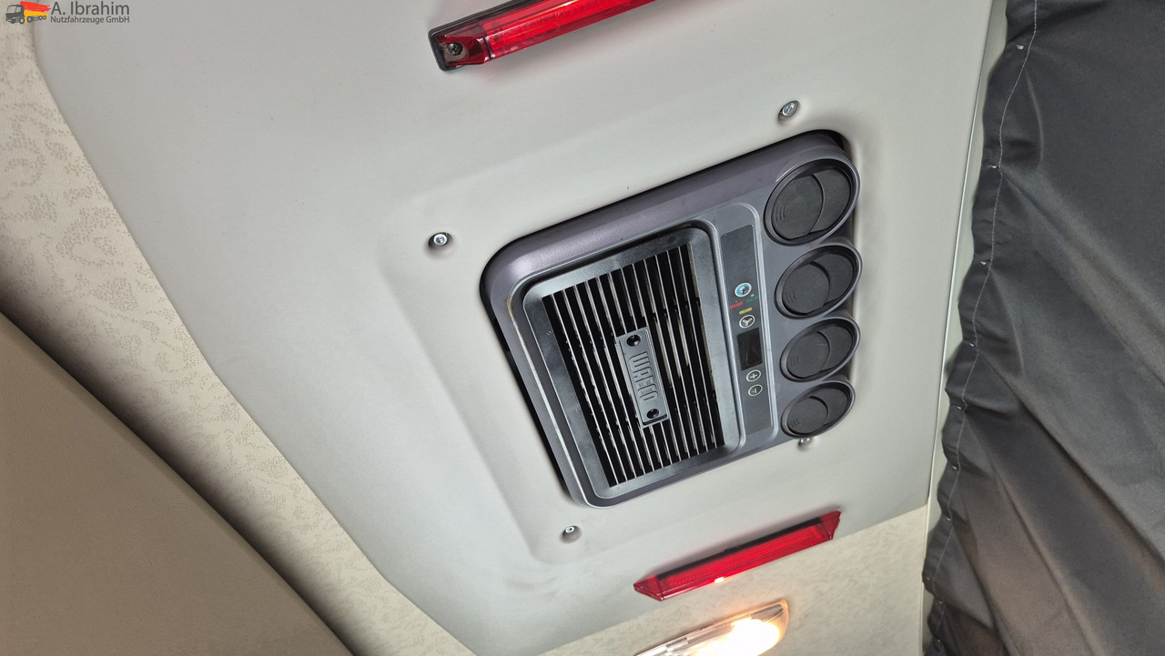 Mercedes-Benz 1843 DB 1843 mit PTU für Kompressor - Влекач: снимка 4 Mercedes-Benz 1843 DB 1843 mit PTU für Kompressor - Влекач: снимка 4