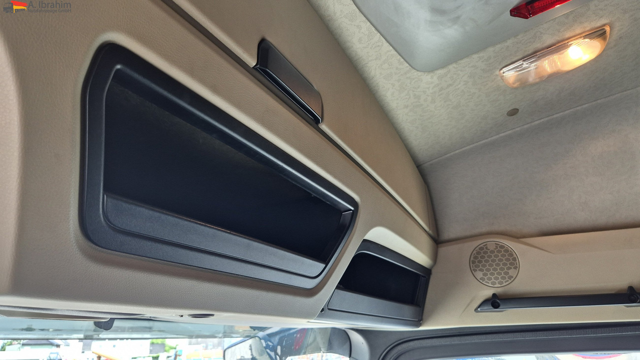 Mercedes-Benz 1843 DB 1843 mit PTU für Kompressor - Влекач: снимка 3 Mercedes-Benz 1843 DB 1843 mit PTU für Kompressor - Влекач: снимка 3