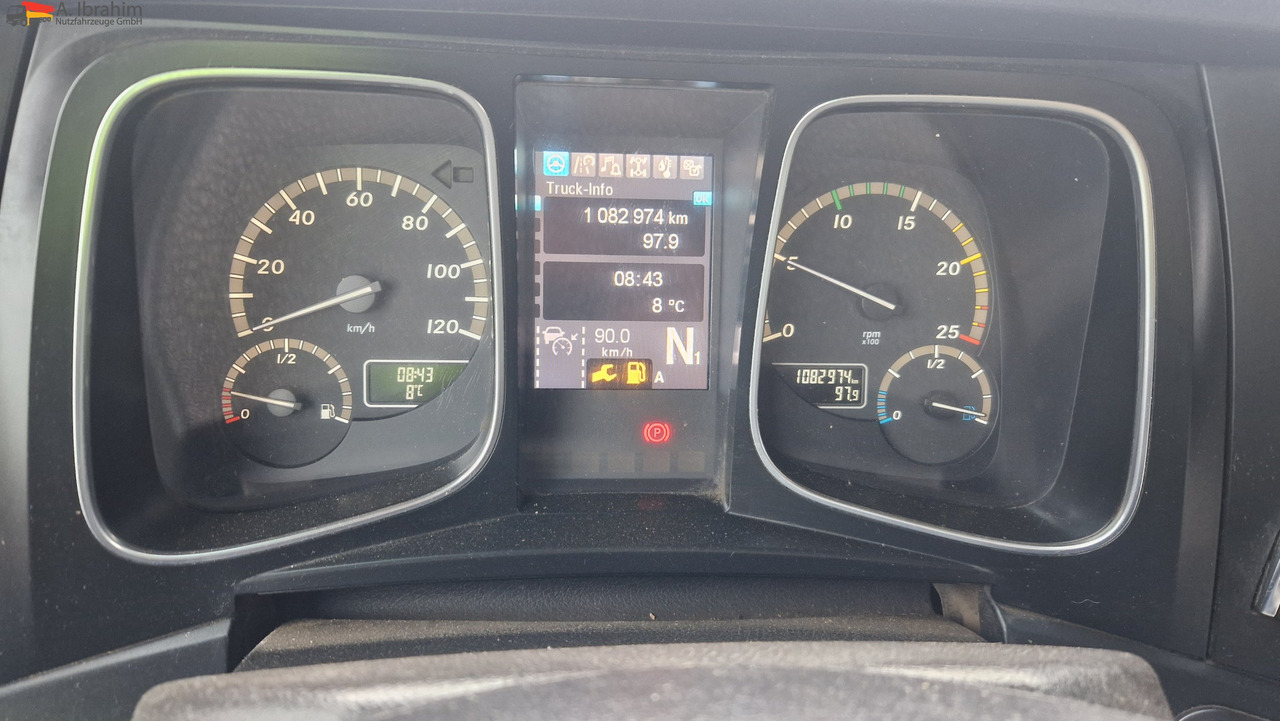 Mercedes-Benz 1843 Kipphydraulik, Standklima - Влекач: снимка 4 Mercedes-Benz 1843 Kipphydraulik, Standklima - Влекач: снимка 4