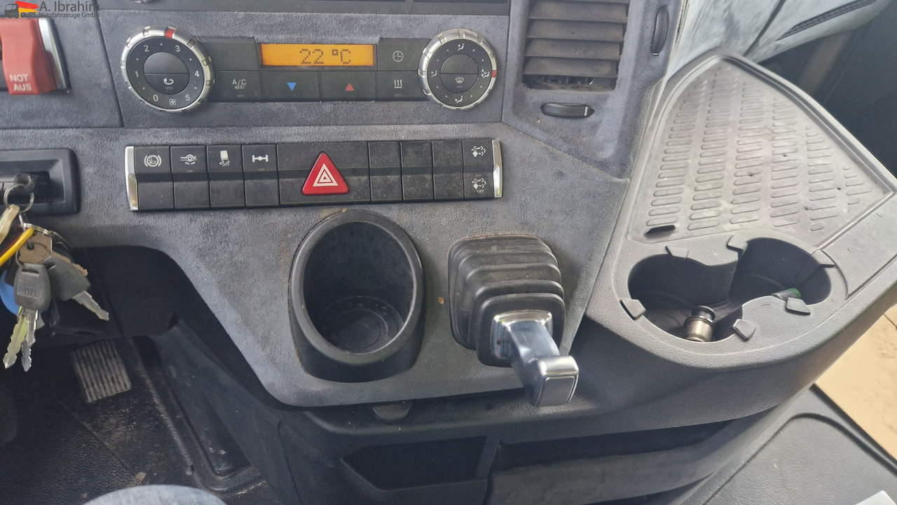 Mercedes-Benz 1845 Kipphydraulik - Влекач: снимка 4 Mercedes-Benz 1845 Kipphydraulik - Влекач: снимка 4