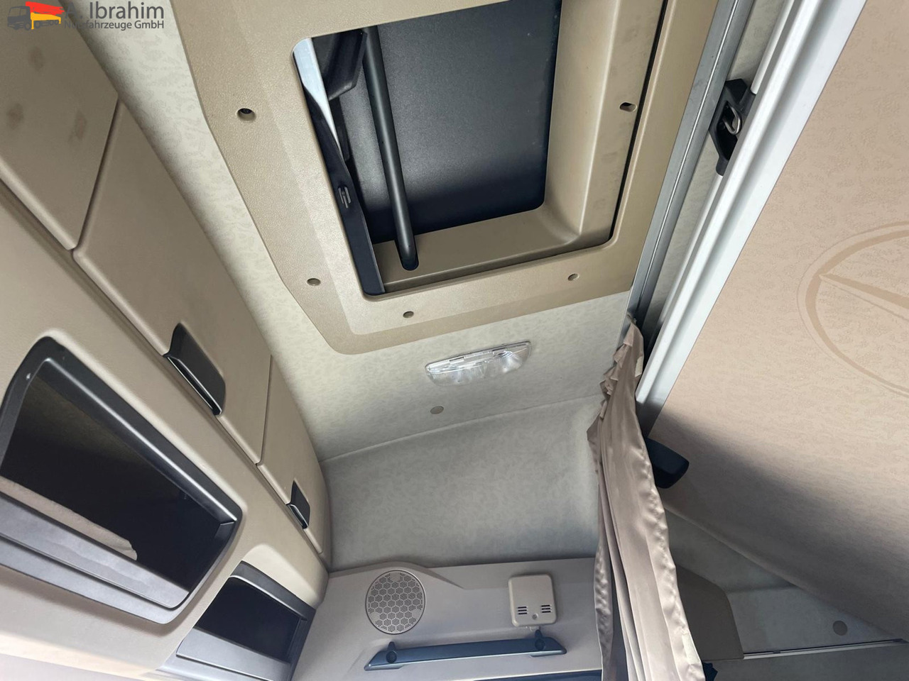 Mercedes-Benz 1845 Kipphydraulik, Retarder, Kompressor 4x2 - Влекач: снимка 5 Mercedes-Benz 1845 Kipphydraulik, Retarder, Kompressor 4x2 - Влекач: снимка 5