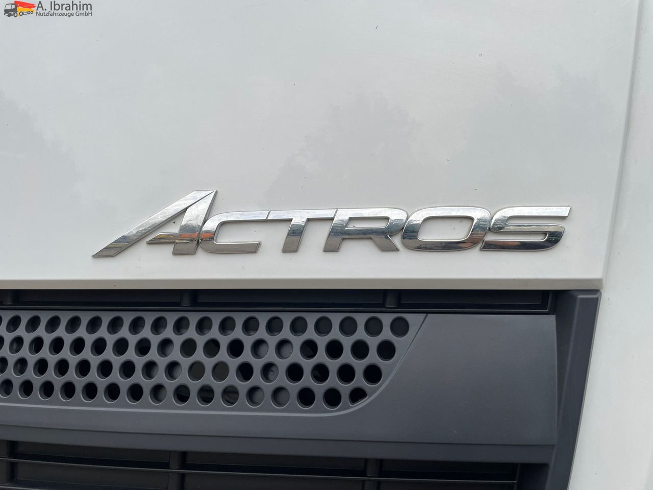 Mercedes-Benz ACTROS 2548 6x2 | Liftachse | 68t Zuggew.| Schwerlast-SZM - Влекач: снимка 4 Mercedes-Benz ACTROS 2548 6x2 | Liftachse | 68t Zuggew.| Schwerlast-SZM - Влекач: снимка 4