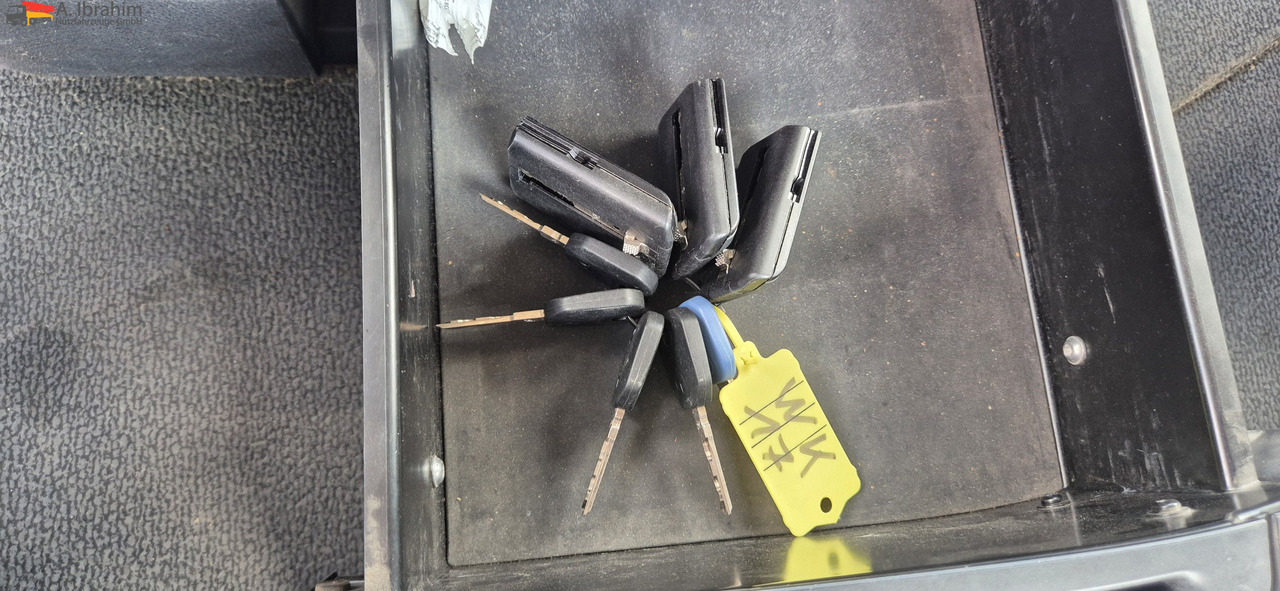 Mercedes-Benz DB 1842H 4x4 Hydrodrive Scheckheft bei Mercedes - Влекач: снимка 4 Mercedes-Benz DB 1842H 4x4 Hydrodrive Scheckheft bei Mercedes - Влекач: снимка 4