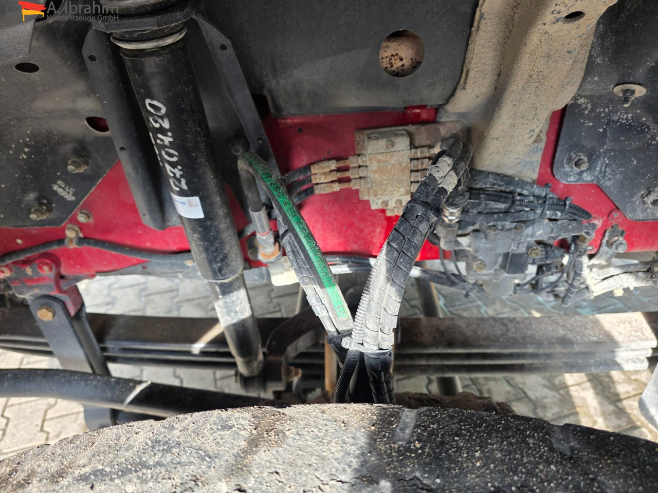 Scania R560 | 6x4 | V8 | Blatt Blatt | Schaltgetriebe | Kipphydraulik | Klima | Trommelbremse| 3 Pedals - Влекач: снимка 5 Scania R560 | 6x4 | V8 | Blatt Blatt | Schaltgetriebe | Kipphydraulik | Klima | Trommelbremse| 3 Pedals - Влекач: снимка 5