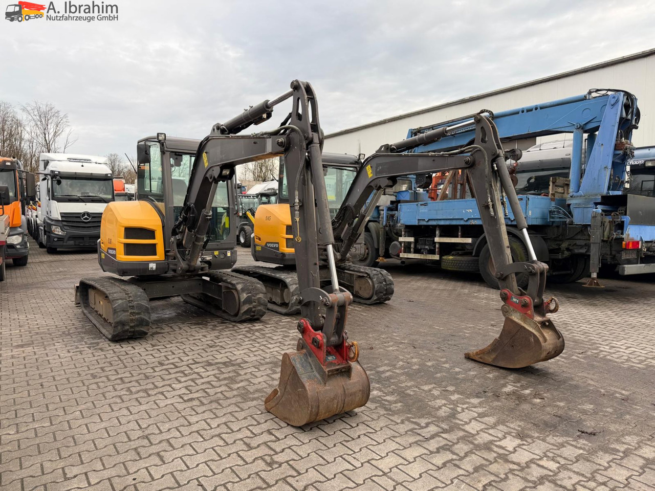Volvo ECR50D Schnellwechsler | Klima | Hammerhydraulik | deutsche Maschine - Мини багер: снимка 1 Volvo ECR50D Schnellwechsler | Klima | Hammerhydraulik | deutsche Maschine - Мини багер: снимка 1