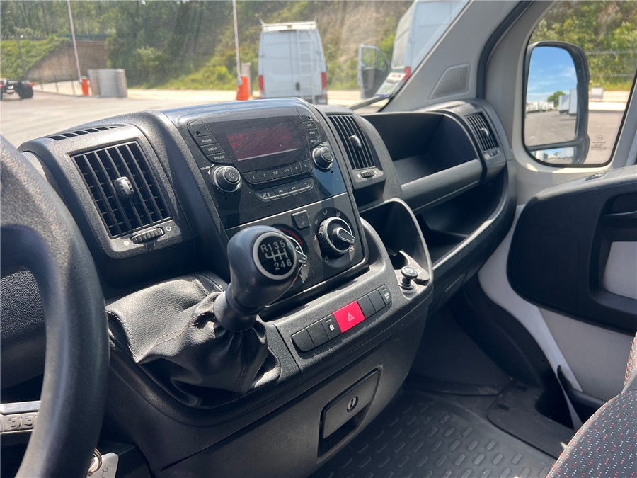 Лекотоварен автомобил фургон PEUGEOT BOXER: снимка 12