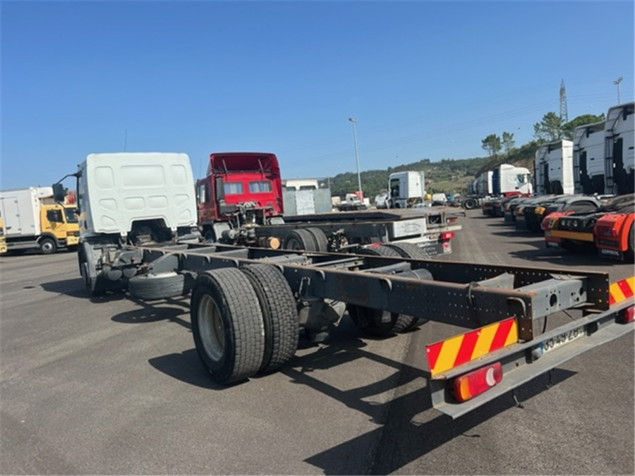 Renault HM 270.18 - Шаси кабина: снимка 3 Renault HM 270.18 - Шаси кабина: снимка 3