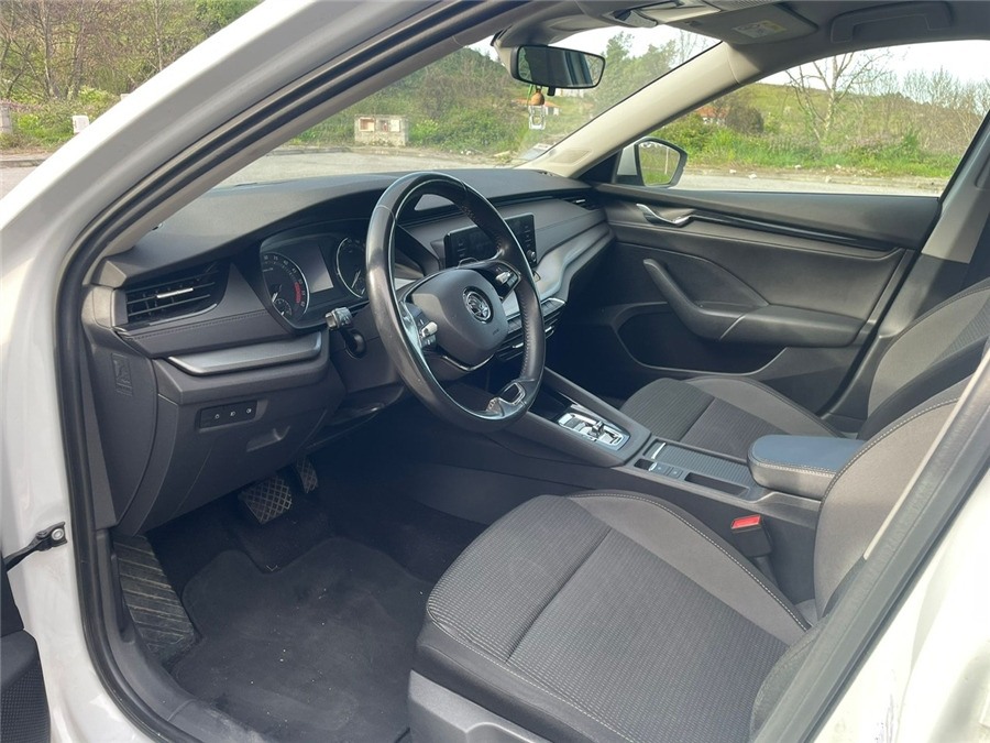 SKODA OCTAVIA - Лек автомобил: снимка 5 SKODA OCTAVIA - Лек автомобил: снимка 5