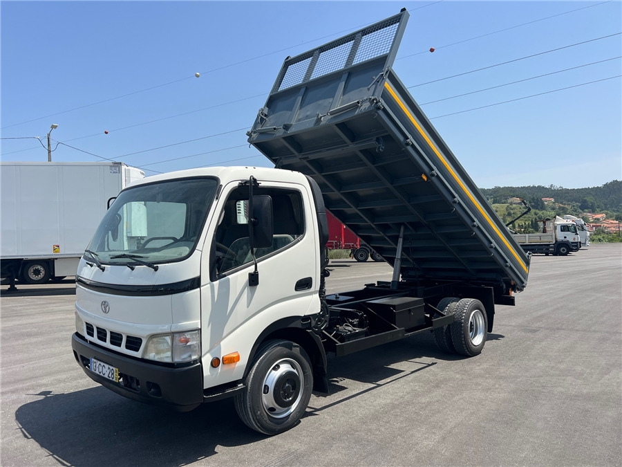 TOYOTA DYNA - Самосвал камион: снимка 1 TOYOTA DYNA - Самосвал камион: снимка 1