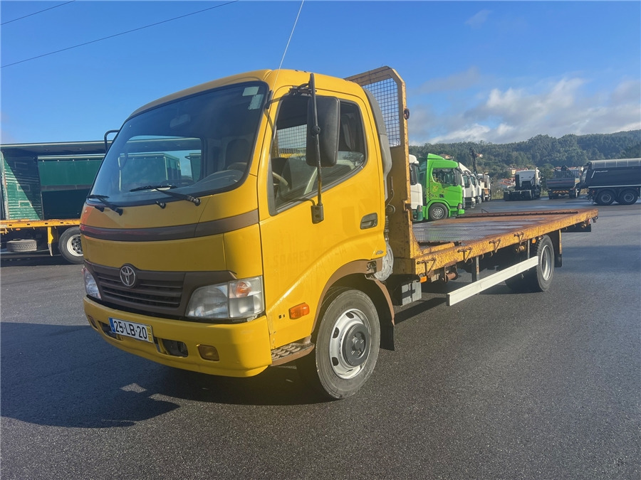 TOYOTA dyna - Бордови бус: снимка 1 TOYOTA dyna - Бордови бус: снимка 1