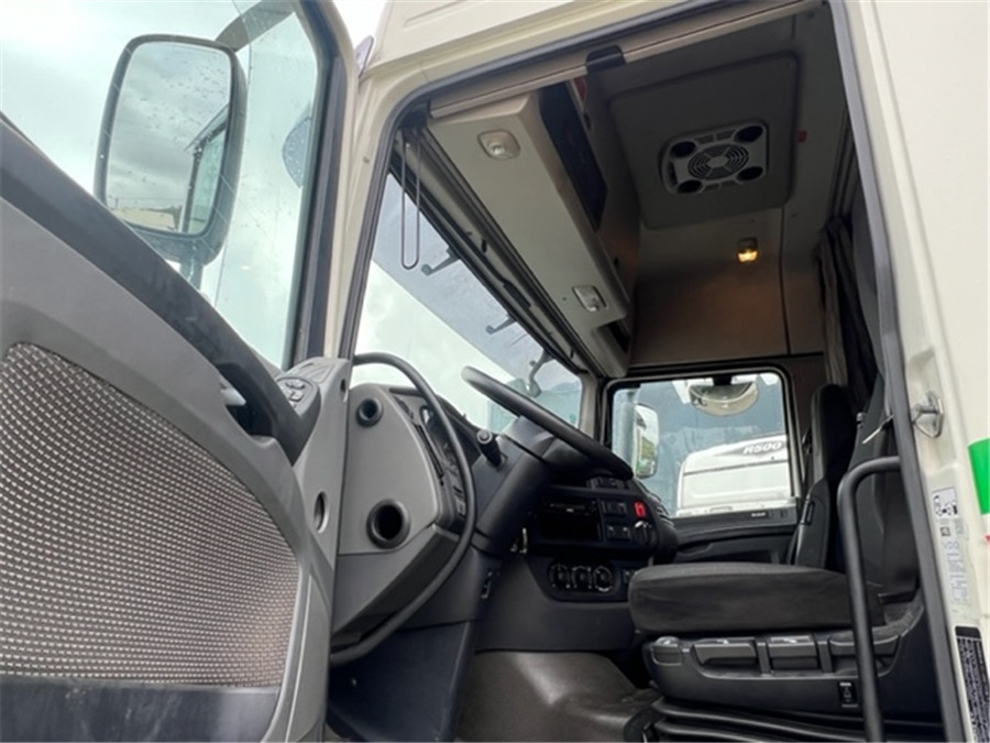 Влекач DAF XF 460: снимка 7