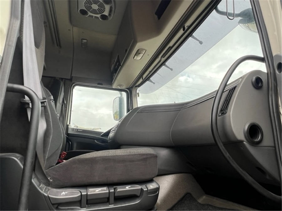 Влекач DAF XF 460: снимка 6