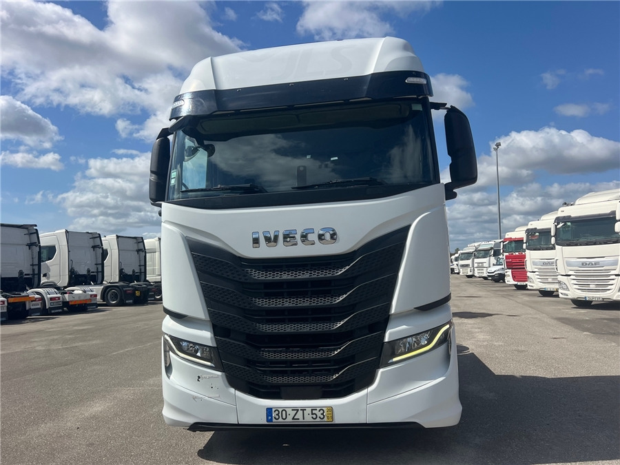 Iveco S-WAY 460 - Влекач: снимка 2 Iveco S-WAY 460 - Влекач: снимка 2
