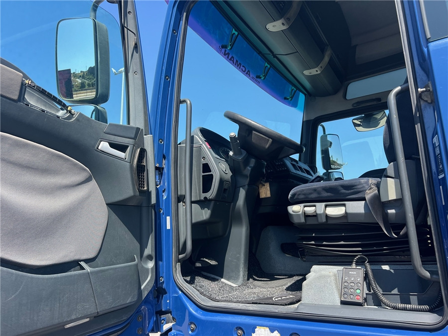 Влекач MAN TGA 18.430: снимка 12