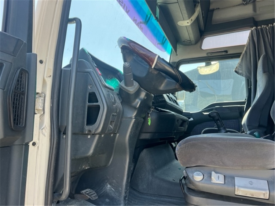 MAN TGA18.460 - Влекач: снимка 5 MAN TGA18.460 - Влекач: снимка 5