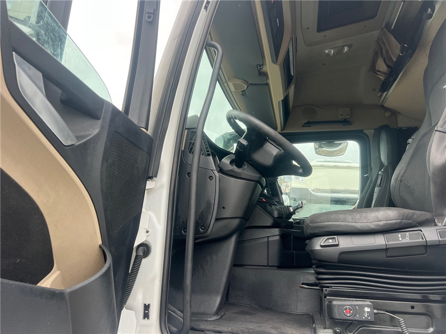 MERCEDES-BENZ ACTROS 1845 LS - Влекач: снимка 5 MERCEDES-BENZ ACTROS 1845 LS - Влекач: снимка 5
