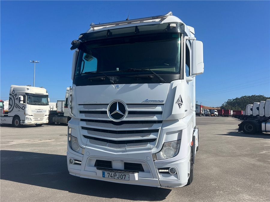 MERCEDES-BENZ ACTROS 1845 LS - Влекач: снимка 2 MERCEDES-BENZ ACTROS 1845 LS - Влекач: снимка 2