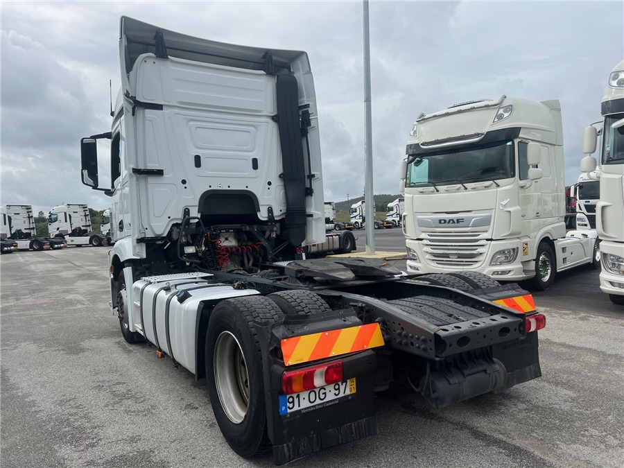 MERCEDES-BENZ ACTROS 1845 LS - Влекач: снимка 4 MERCEDES-BENZ ACTROS 1845 LS - Влекач: снимка 4