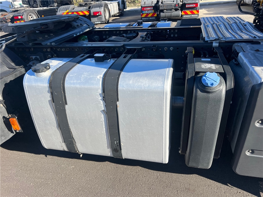 Влекач Renault PREMIUM  RETARDER: снимка 9