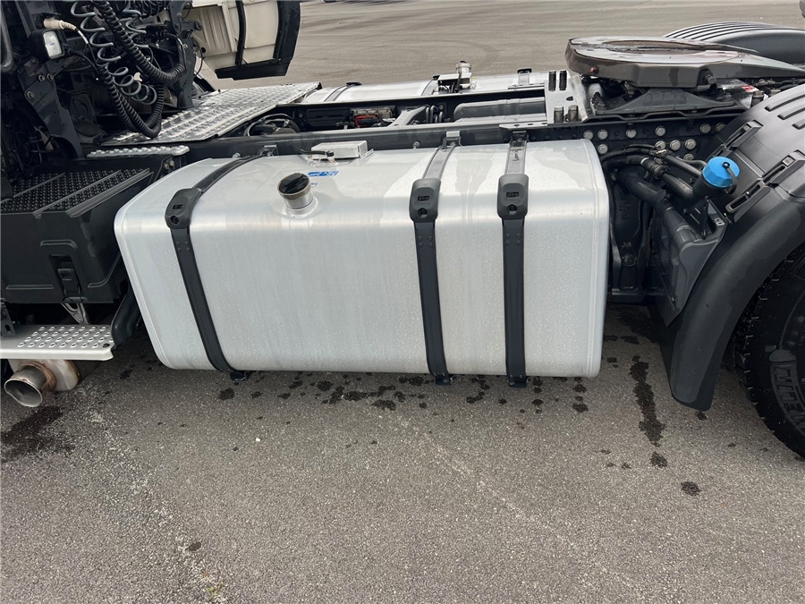 Влекач Scania R450: снимка 10