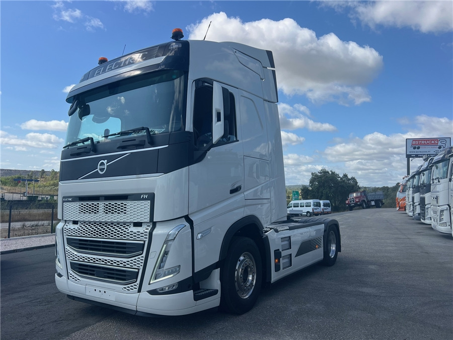 Volvo ELETRIC - BATERIA (BEV) - Влекач: снимка 3 Volvo ELETRIC - BATERIA (BEV) - Влекач: снимка 3