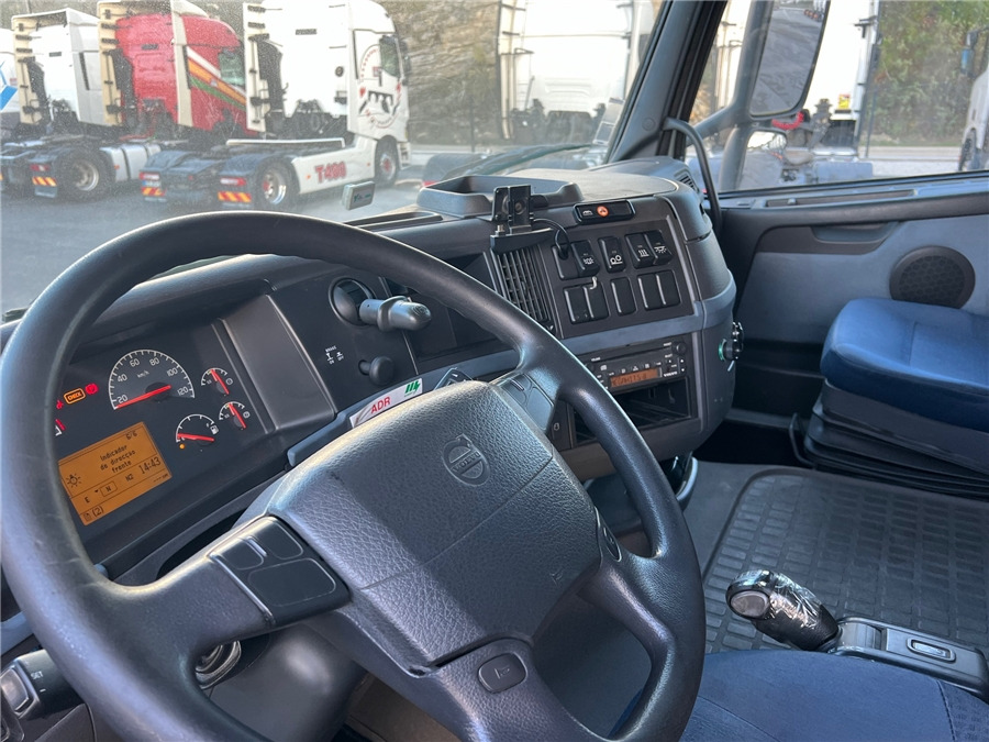 Влекач Volvo FH: снимка 9