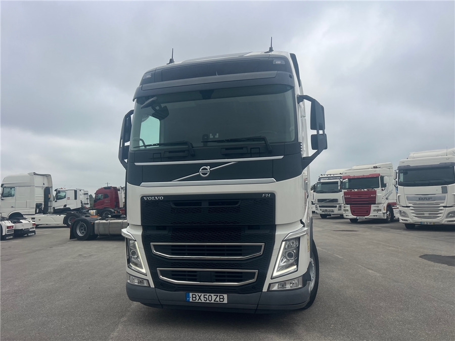 Volvo FH500 / RETARDER / BJ2021 - Влекач: снимка 2 Volvo FH500 / RETARDER / BJ2021 - Влекач: снимка 2