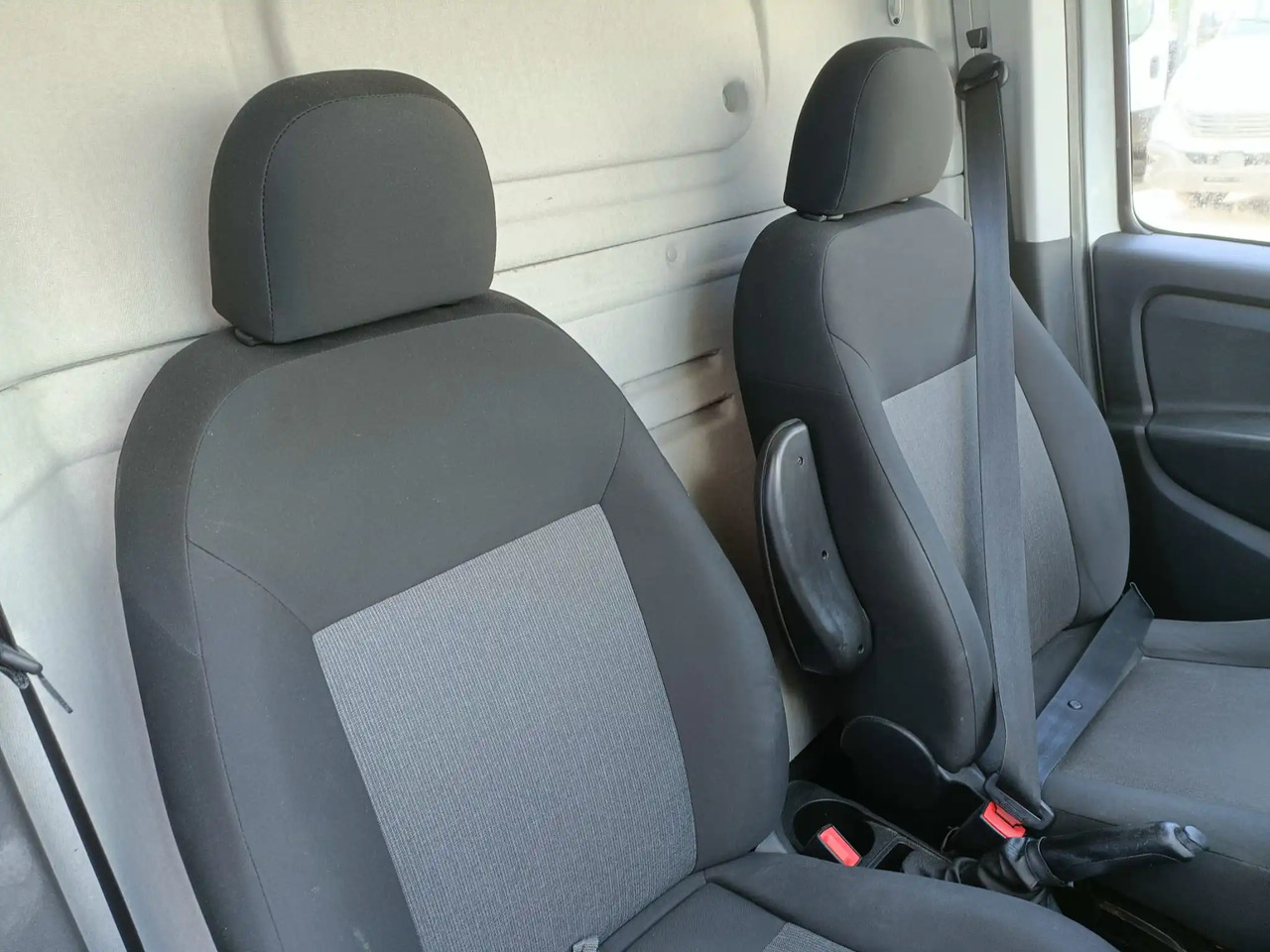 FIAT DOBLO CARGO 1.3 MJT SX - Товарен бус: снимка 5 FIAT DOBLO CARGO 1.3 MJT SX - Товарен бус: снимка 5